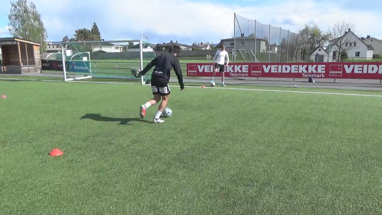 8 Føring-vending Cruyff.MP4